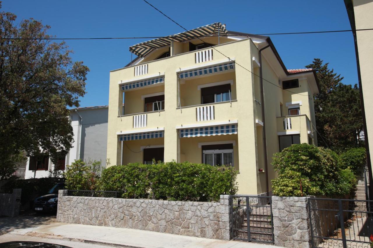 Studio Apartments Cavrak With Terrace Башка Экстерьер фото