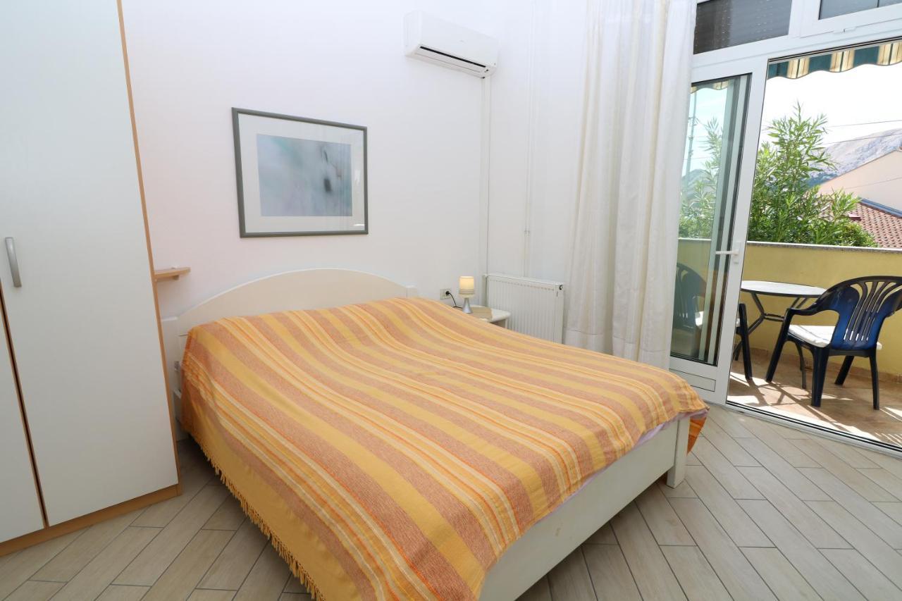 Studio Apartments Cavrak With Terrace Башка Экстерьер фото