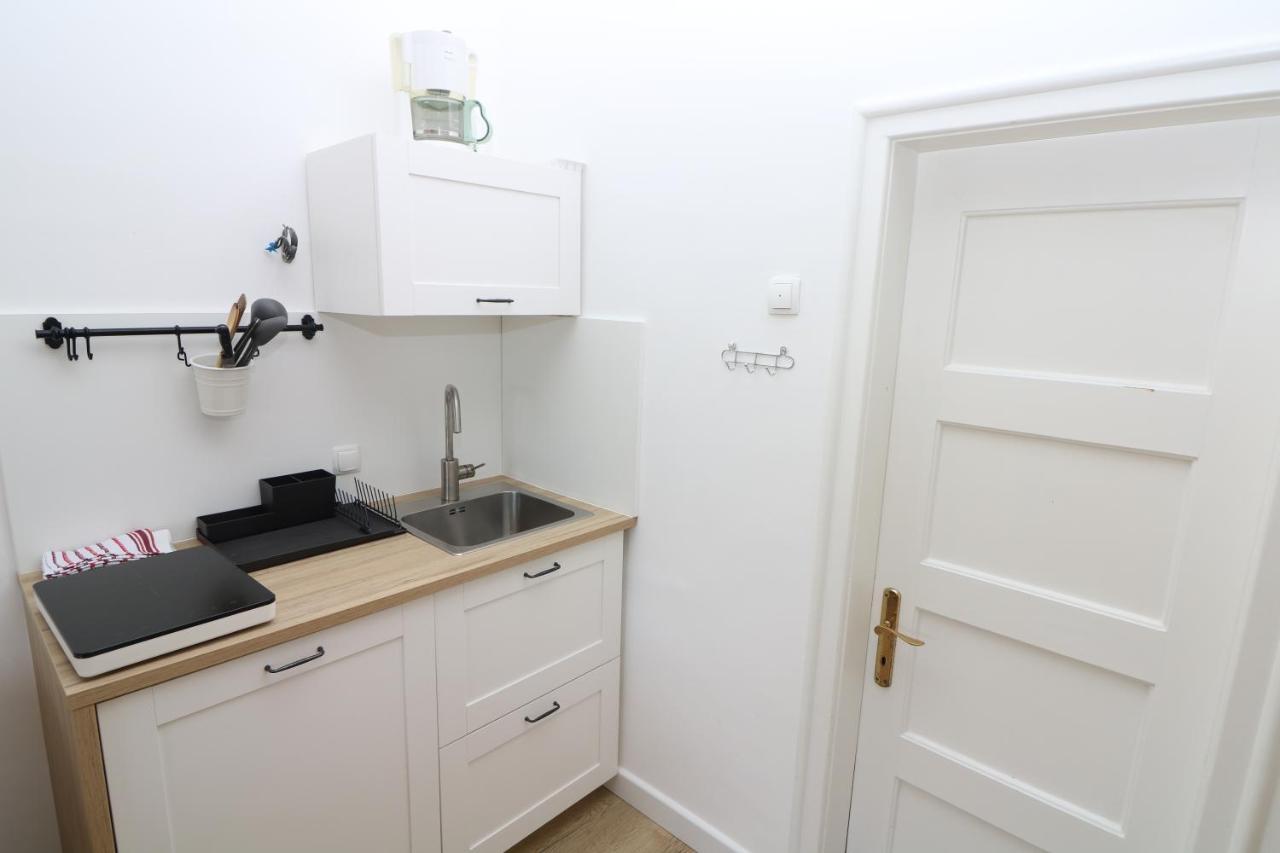 Studio Apartments Cavrak With Terrace Башка Экстерьер фото