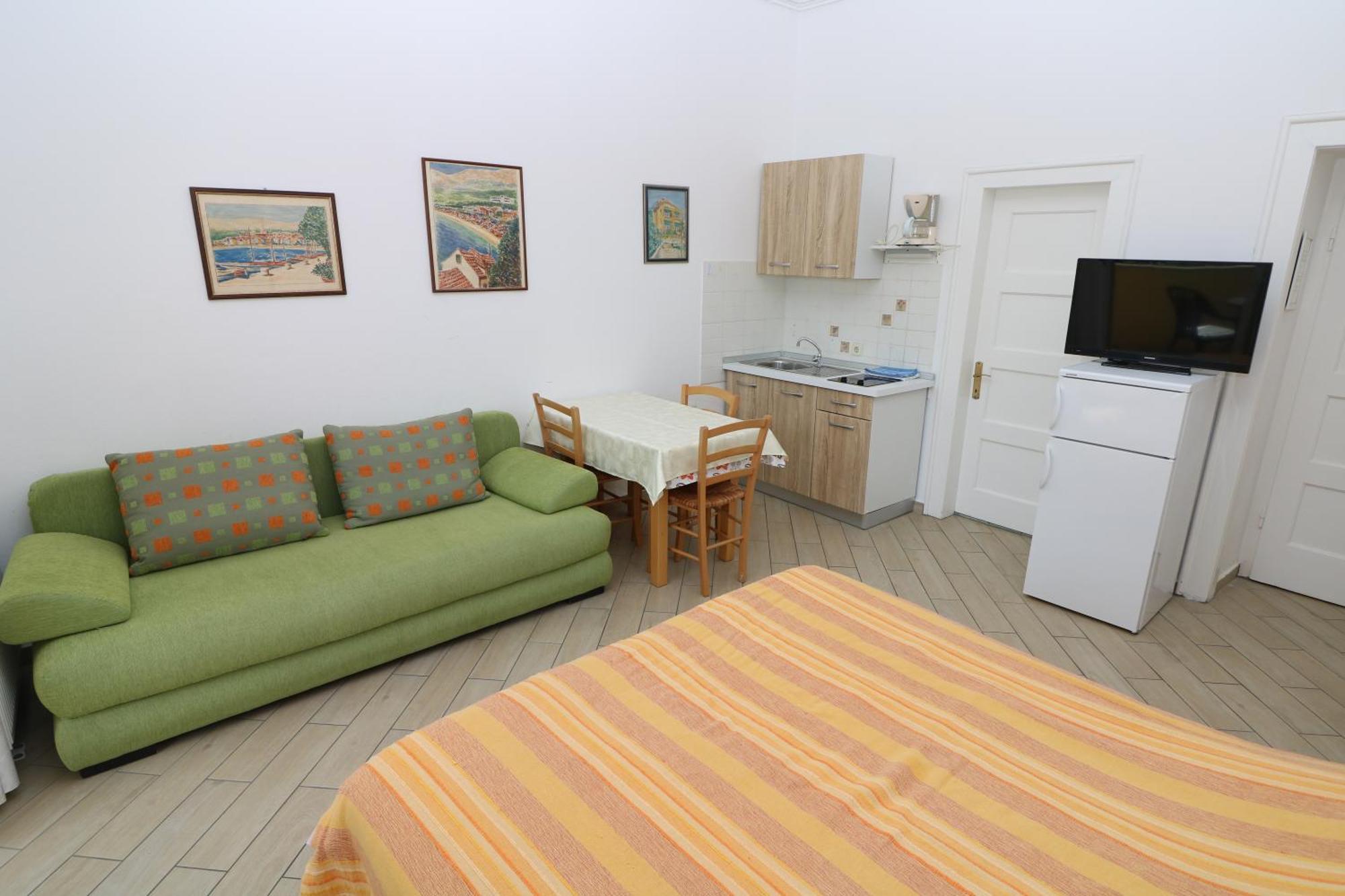 Studio Apartments Cavrak With Terrace Башка Номер фото