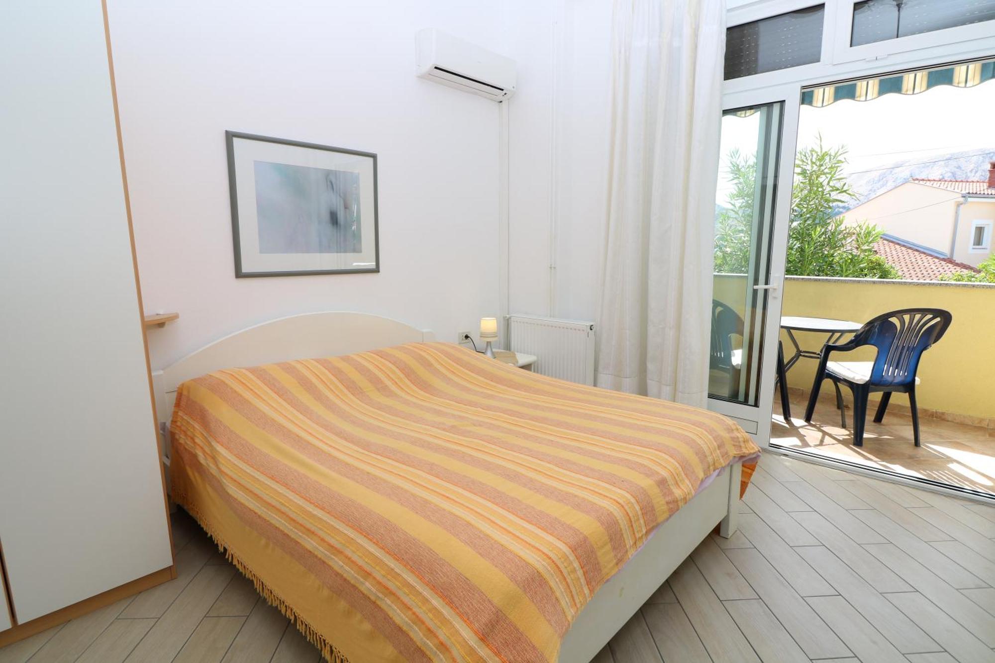 Studio Apartments Cavrak With Terrace Башка Номер фото