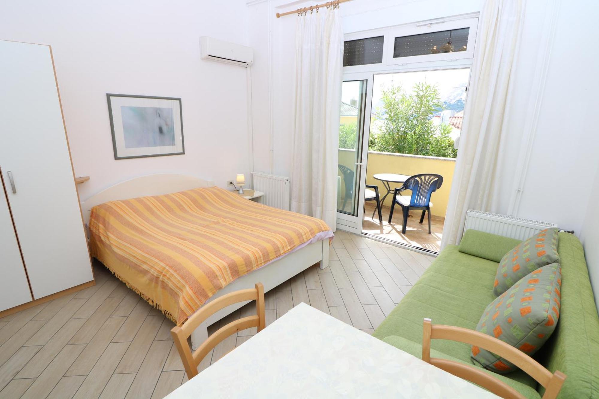 Studio Apartments Cavrak With Terrace Башка Номер фото