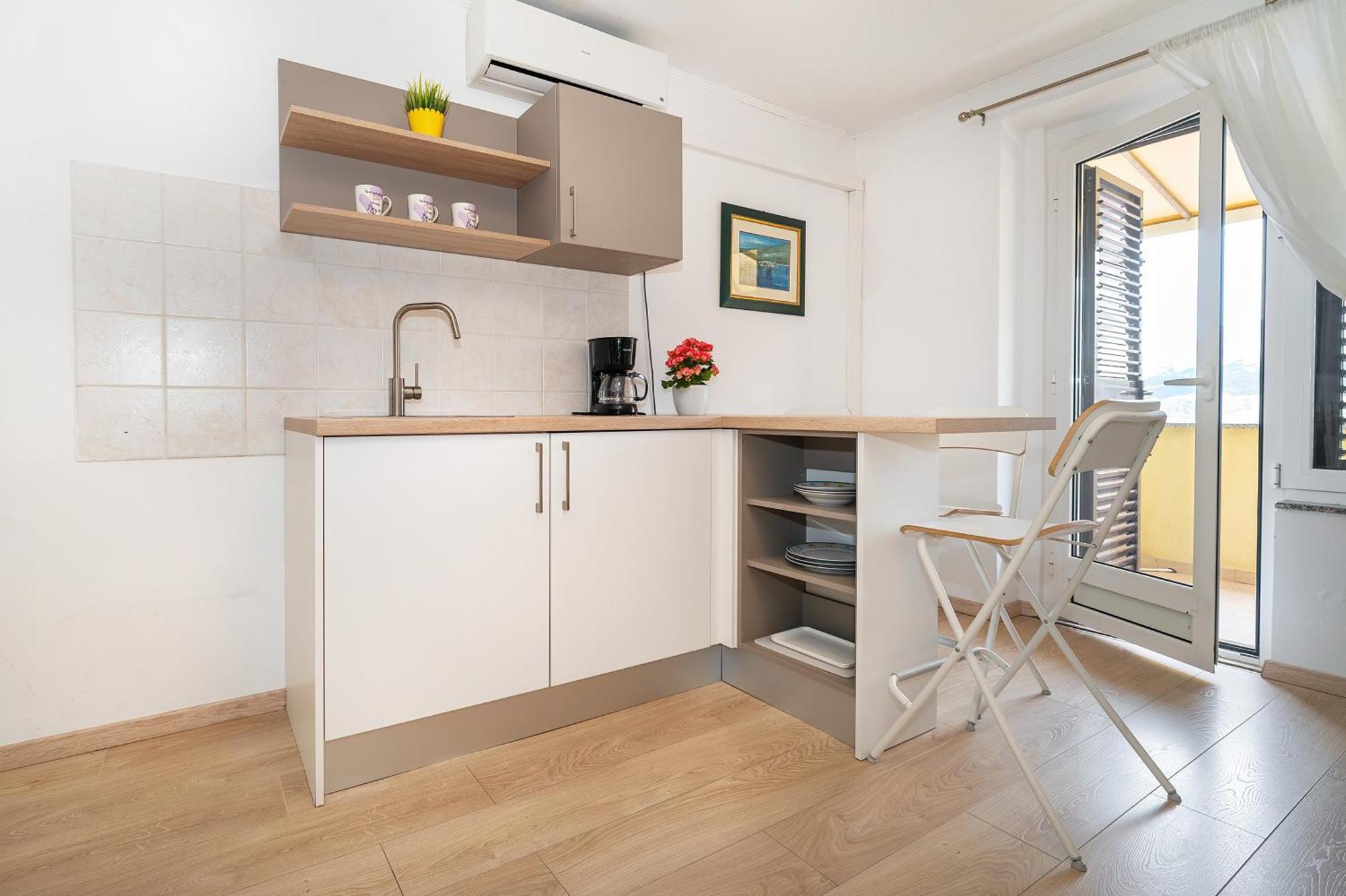 Studio Apartments Cavrak With Terrace Башка Экстерьер фото