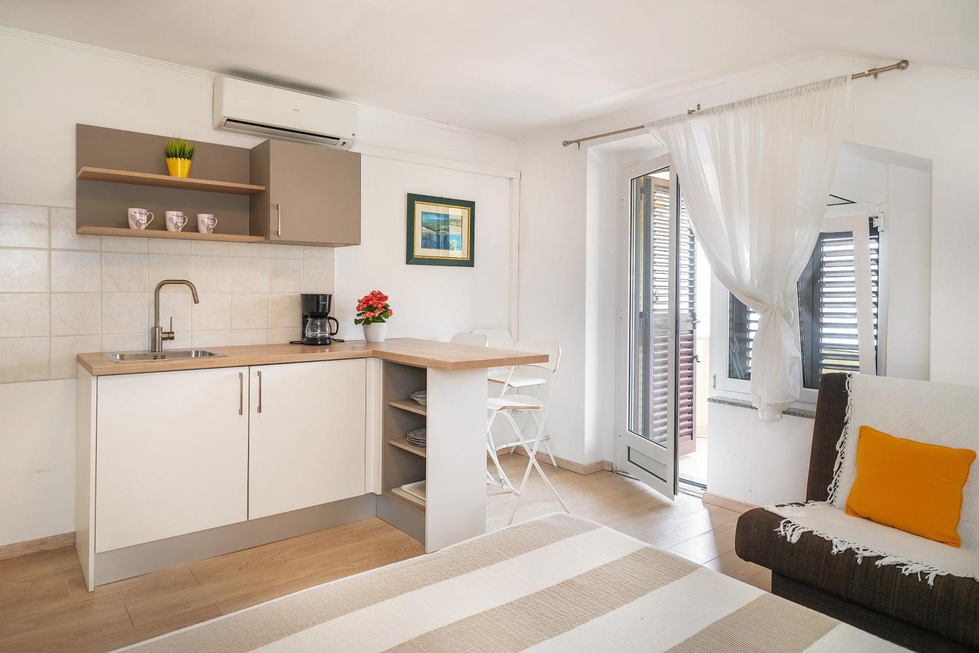 Studio Apartments Cavrak With Terrace Башка Экстерьер фото