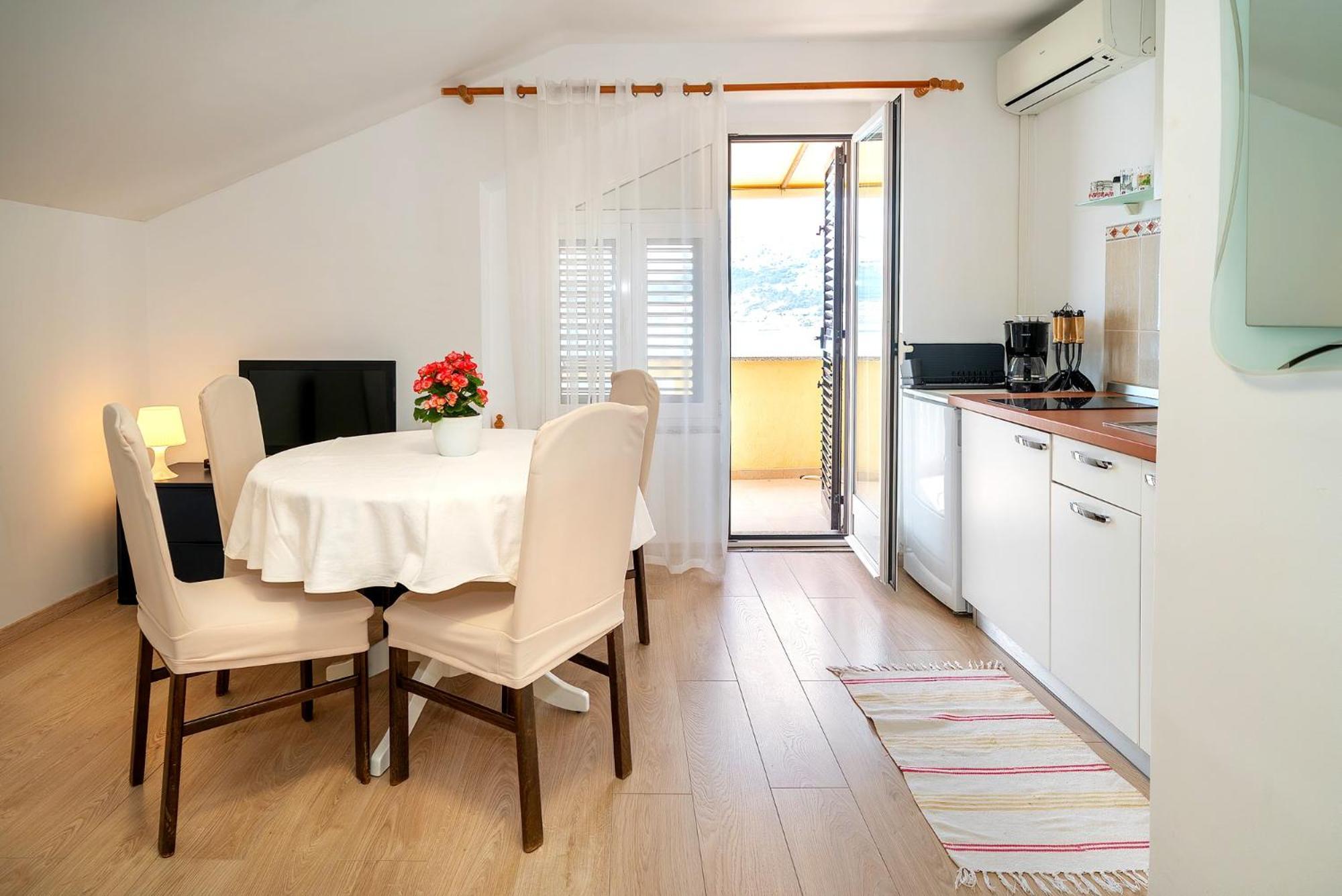 Studio Apartments Cavrak With Terrace Башка Экстерьер фото